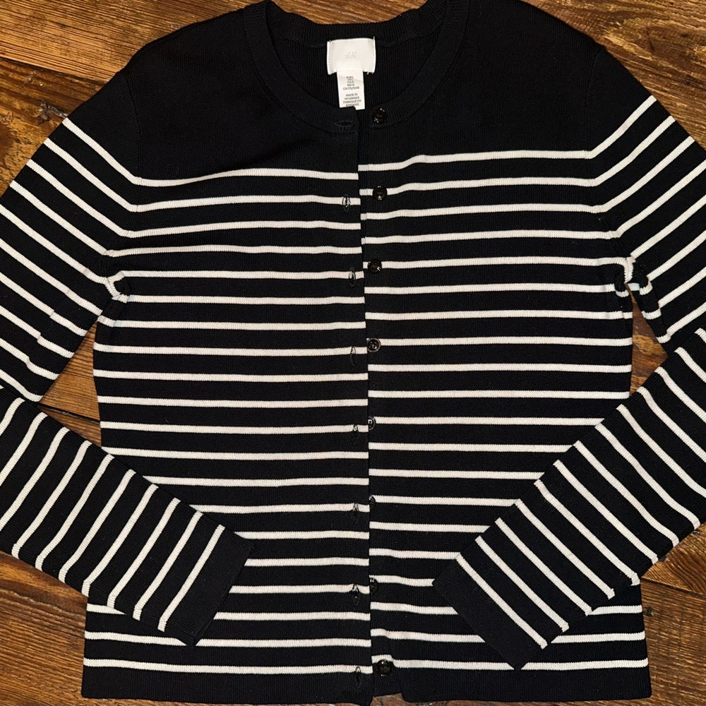 H&M Cardigan Size L